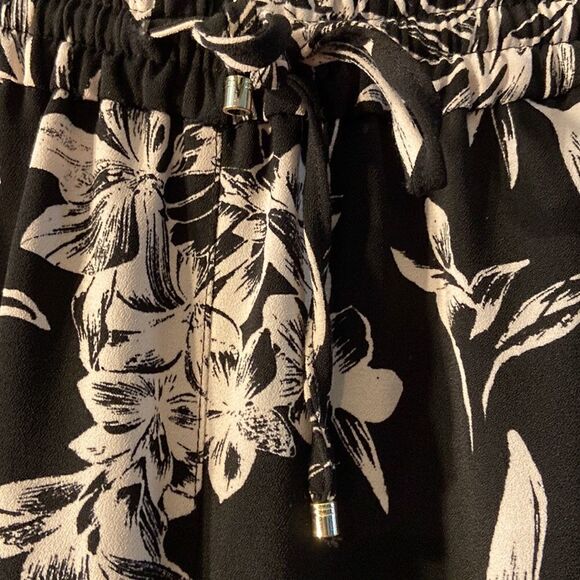 White House Black Market Tropical Printed Pants Size XS Regular - Picture 3 of 6